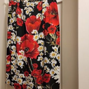 Dolce and Gabbana Poppy-print silk pencil skirt